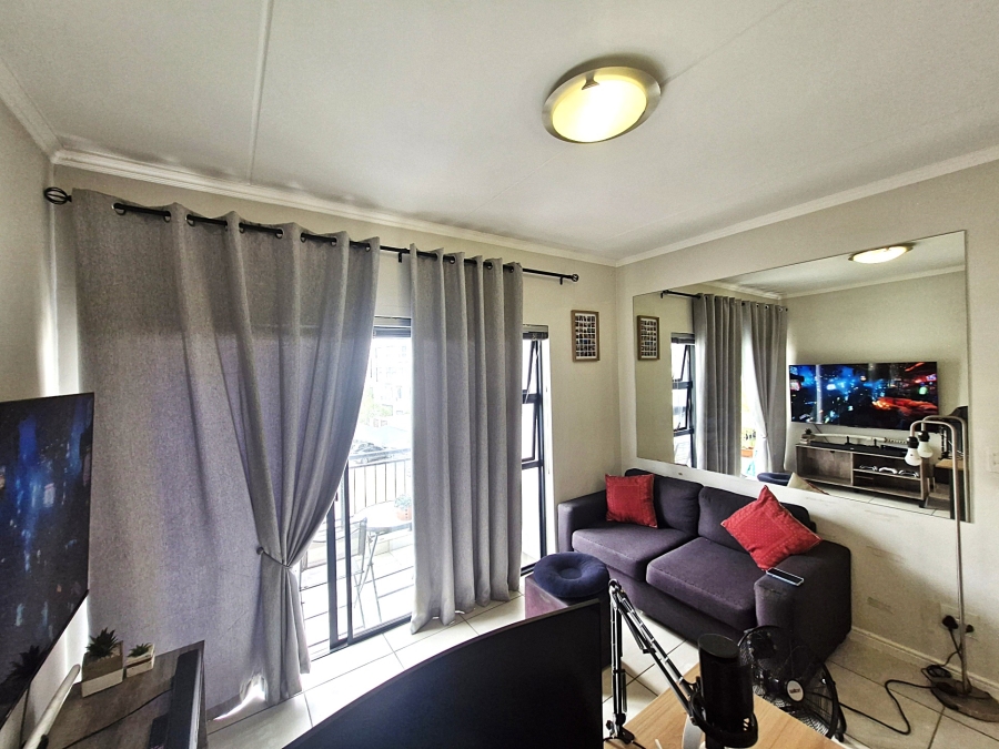 To Let 1 Bedroom Property for Rent in Richwood Western Cape